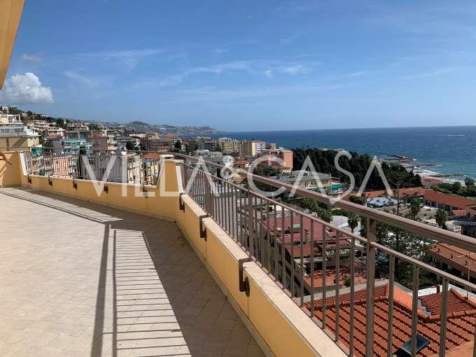 Penthouse 160 m2 w San Remo do remontu