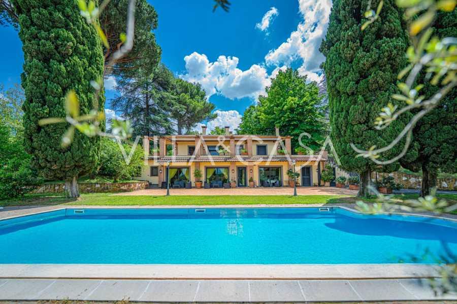 Frascati, Rzym: willa z luksusowym basenem
