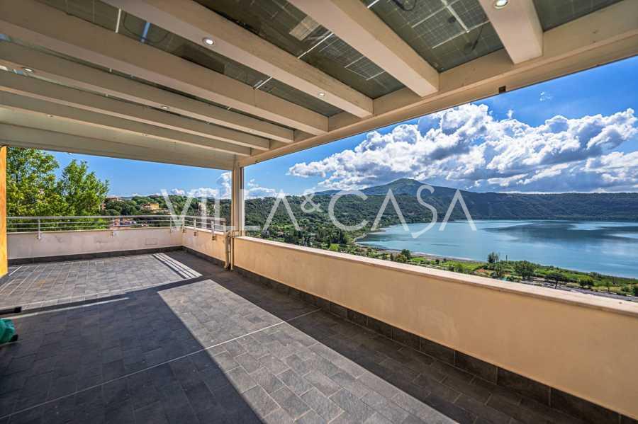 Luksusowy penthouse w Castel Gandolfo