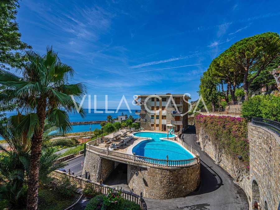 Penthouse di 127 m² in affitto a Ospedaletti