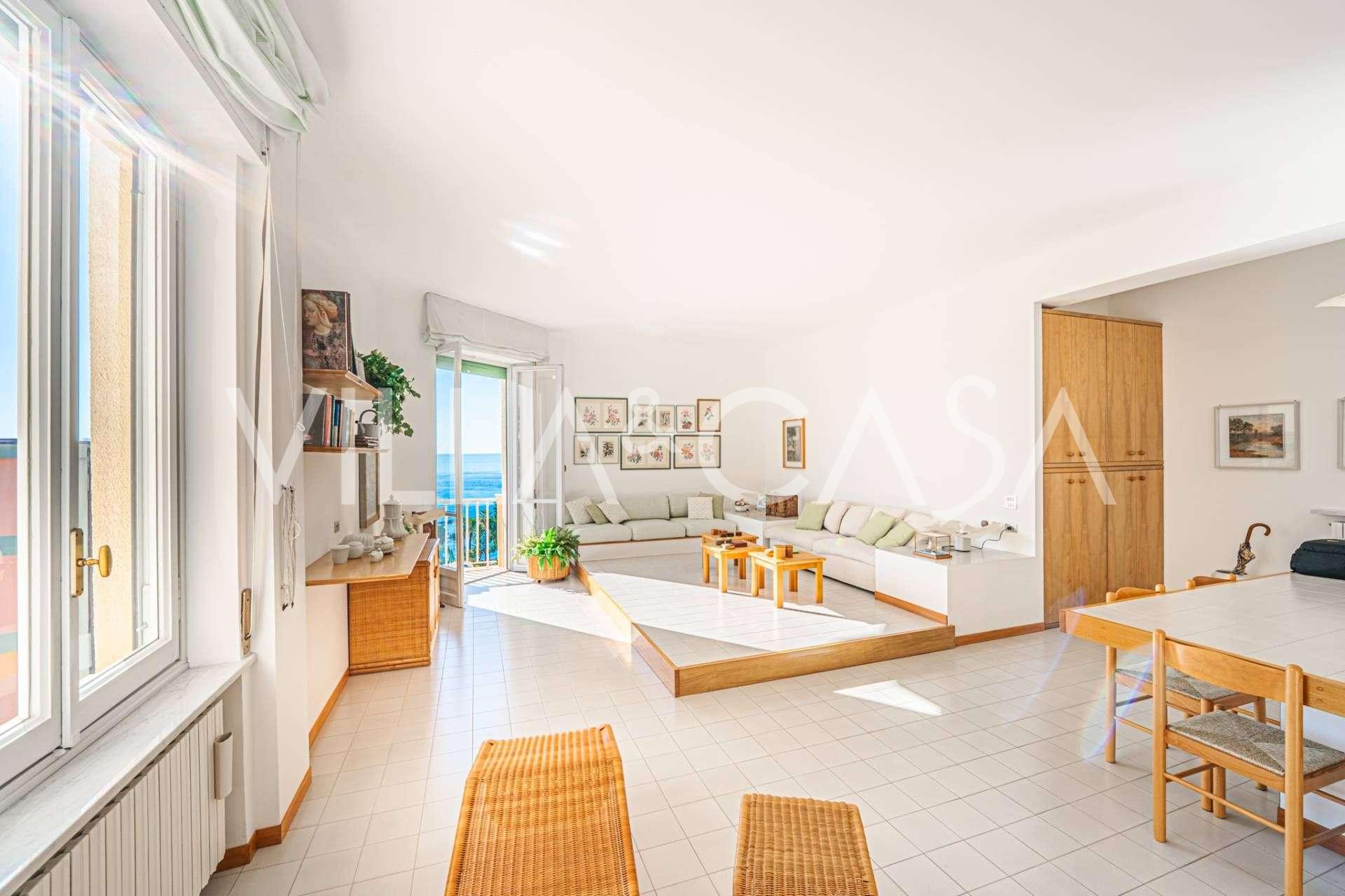 Mieszkanie nad morzem w San Remo, luksusowa oferta na sprzedaż