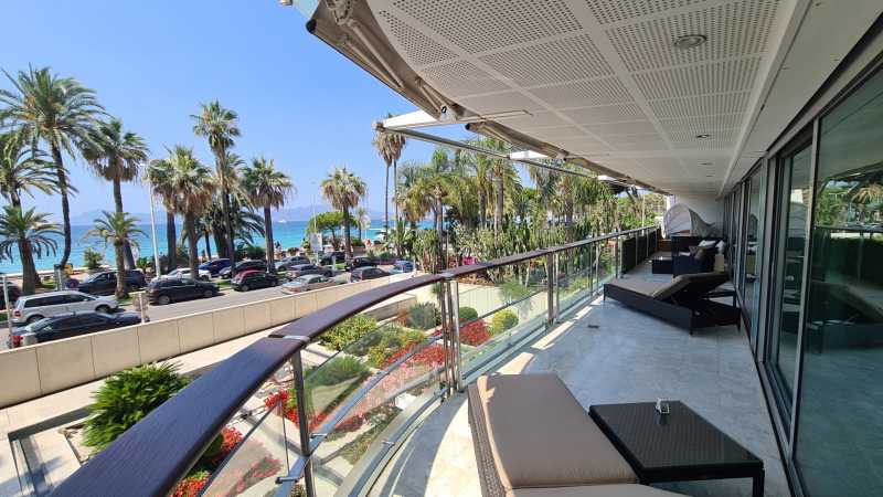 Apartament w Cannes, 320 m2 nad morzem, Plaża Croisette.