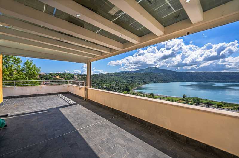 Luksusowy penthouse w Castel Gandolfo