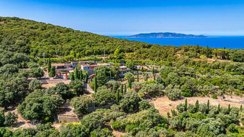 Willa Jo Pomodoro z widokiem na morze w Monte Argentario
