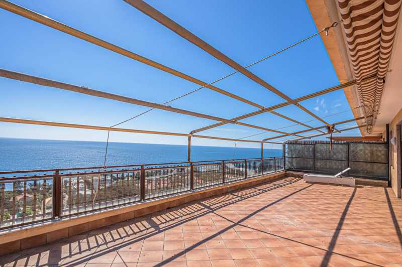 Luksusowy penthouse na sprzedaż w San Remo