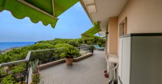 Penthouse con vista sul mare a Sanremo