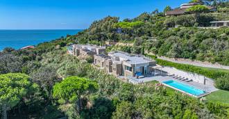 Nowoczesna willa z basenem w Punta Ala, wynajem